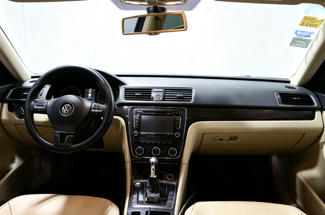 Volkswagen Passat (North America and China) 2014 thumb 11