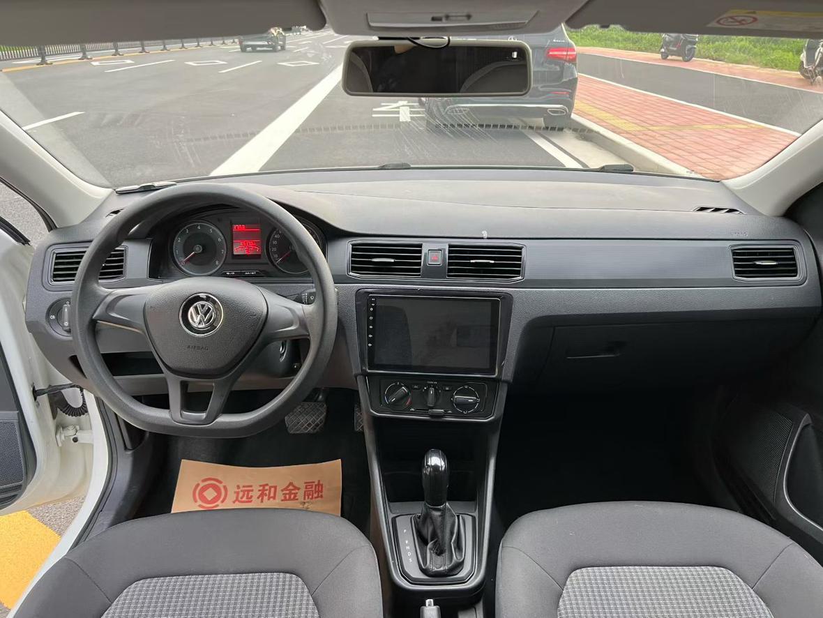 Volkswagen Santana 2016 thumb 5