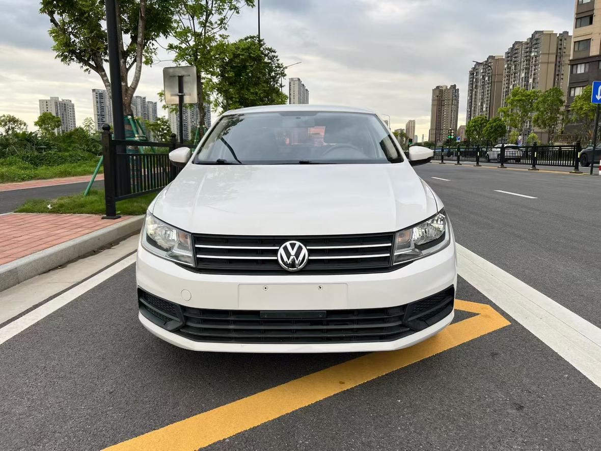 Volkswagen Santana 2016 thumb 9
