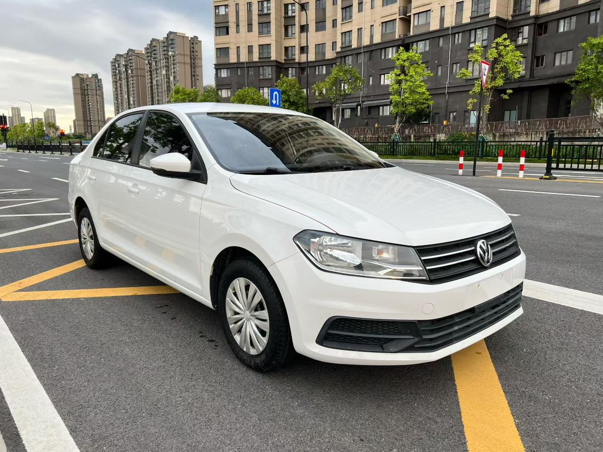 Volkswagen Santana 2016 thumb 10