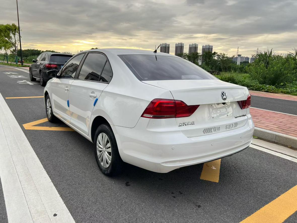 Volkswagen Santana 2016 thumb 11