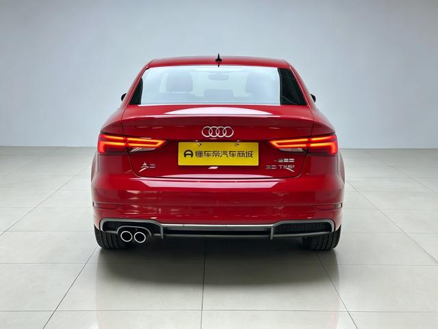 Audi A3 2019 thumb 4