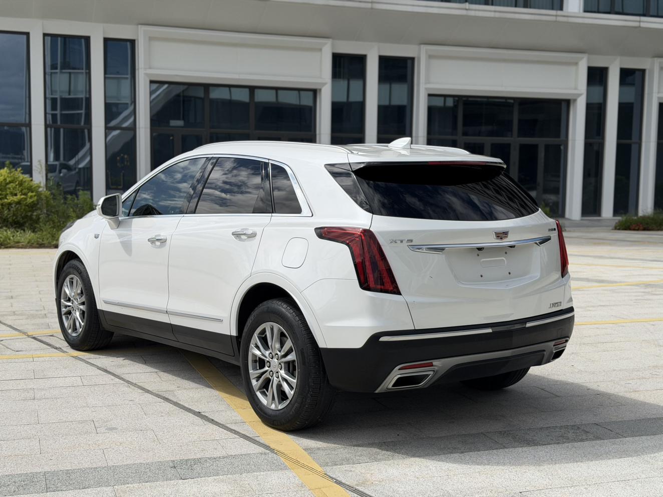Cadillac XT5 2020 thumb 3