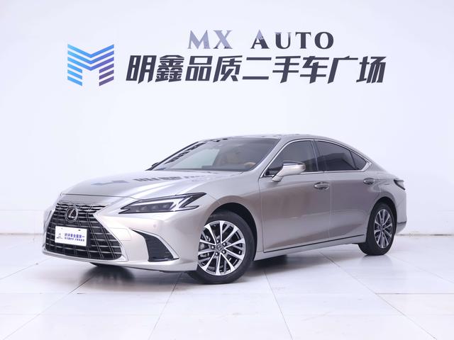 Lexus ES 2025 thumb 8