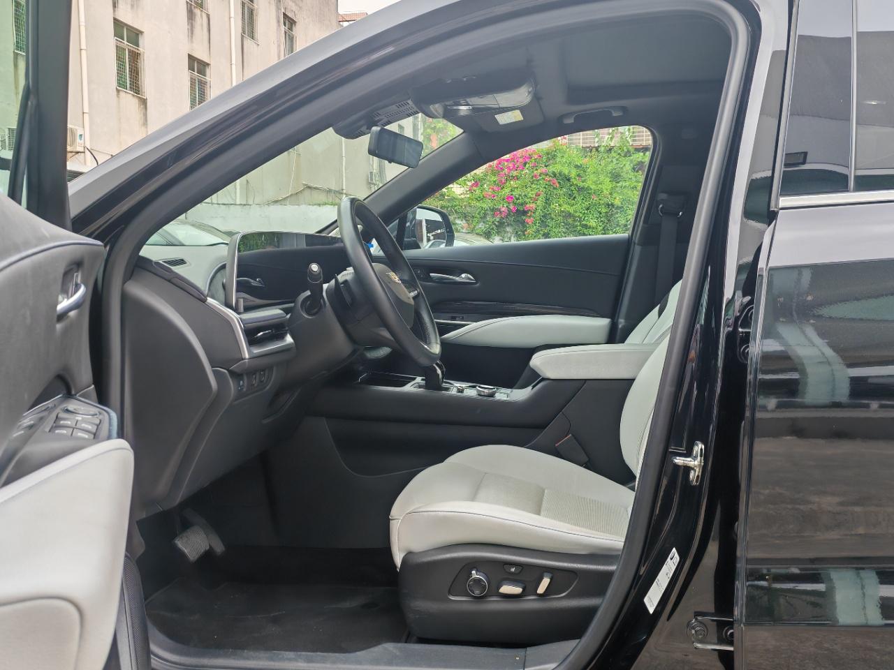 Cadillac XT4 2024 thumb 6