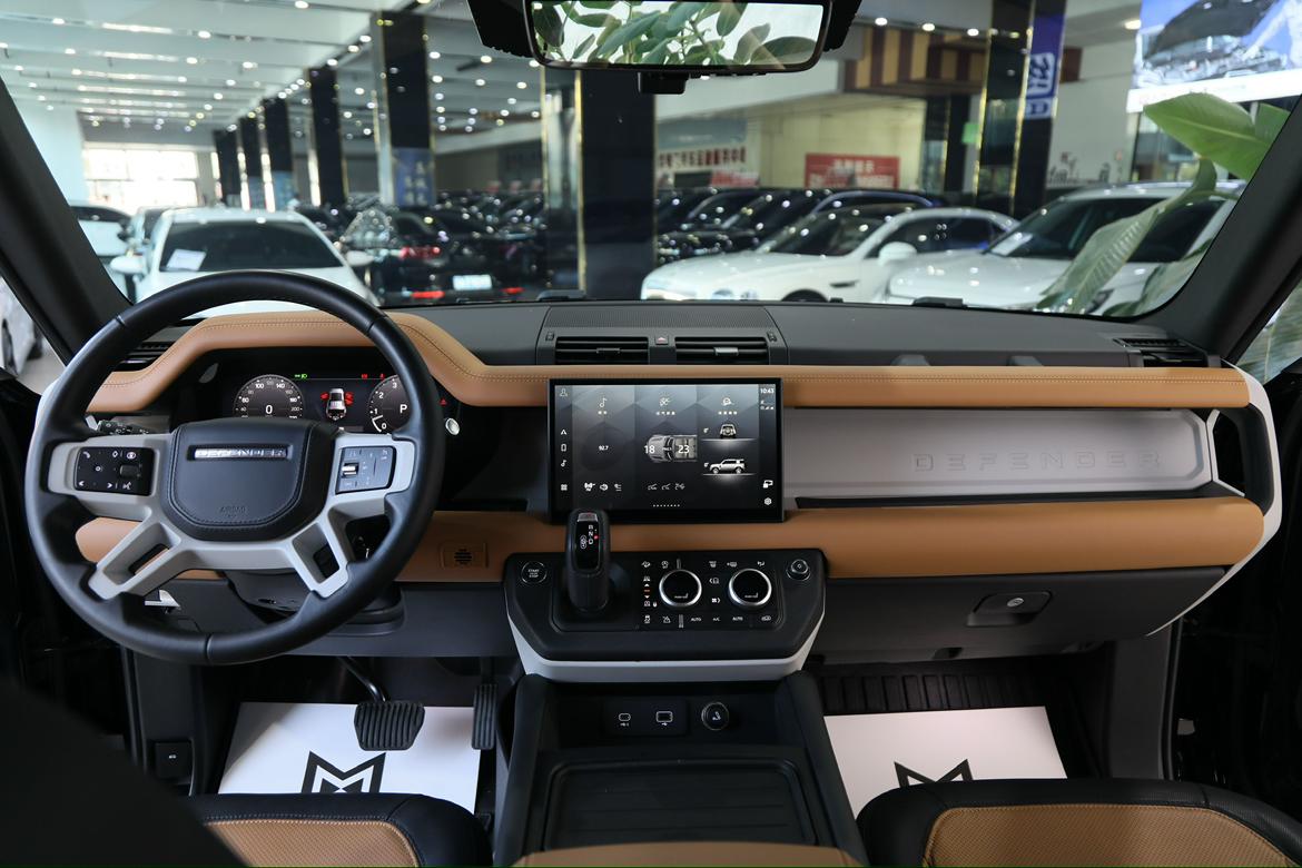 Land Rover Defender 2024 thumb 11
