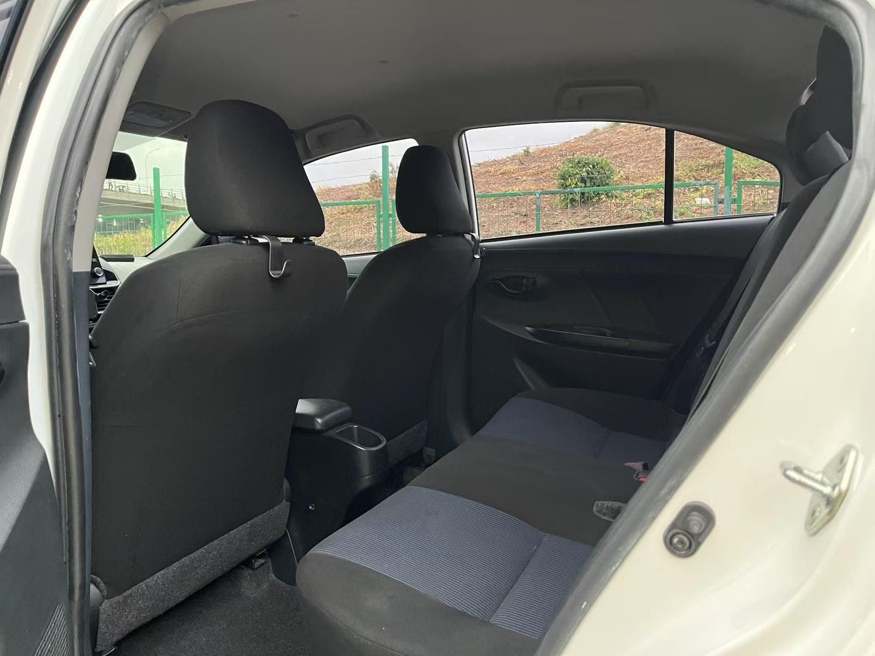 Toyota Yaris 2021 thumb 12