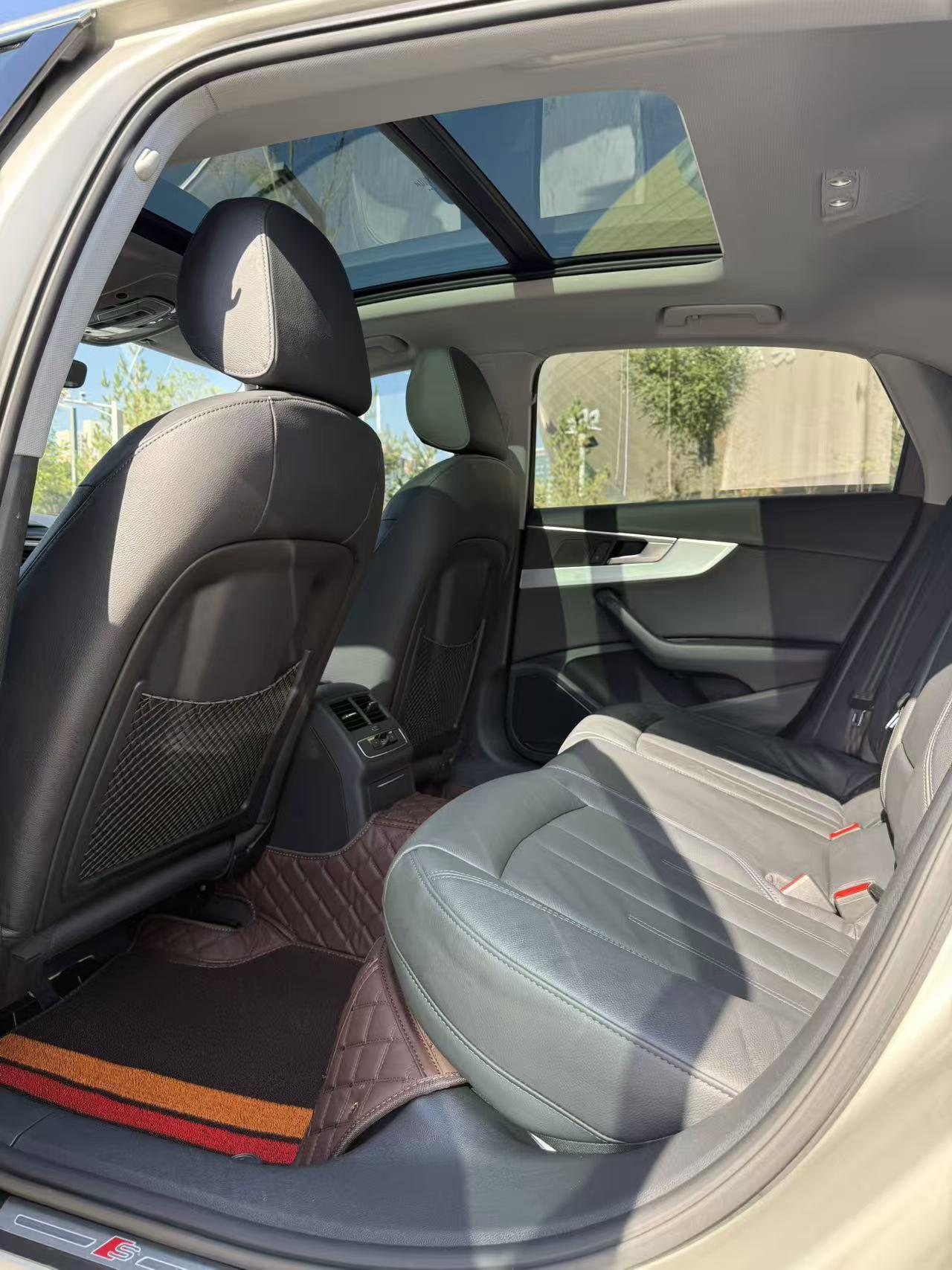 Audi A4 2019 thumb 7