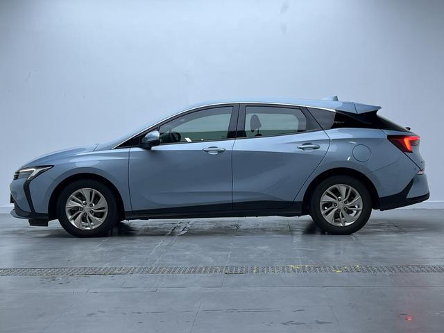 Buick 6 PHEV 2020 thumb 2