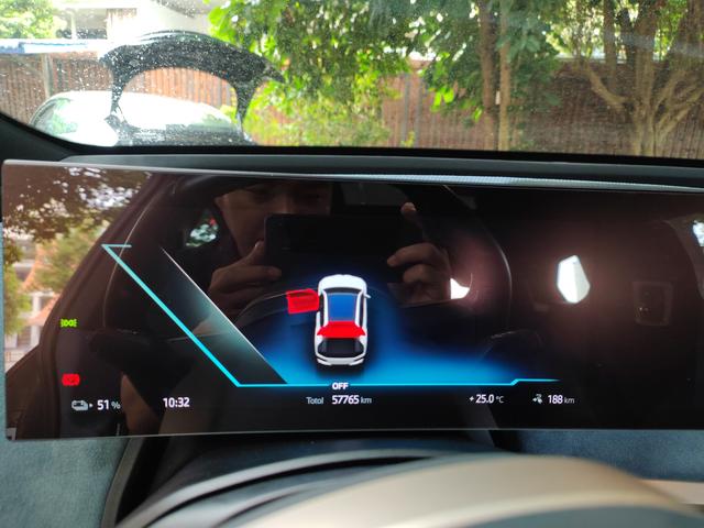 BMW iX 2022 thumb 4