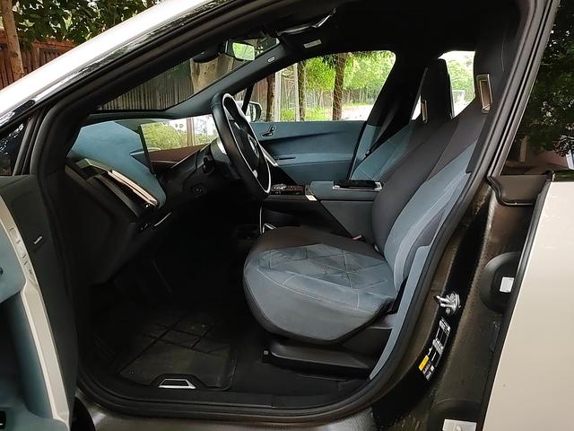 BMW iX 2022 thumb 8