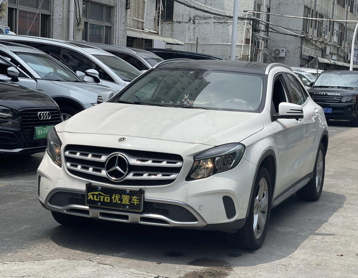 Mercedes-Benz GLA 2018 thumb 11
