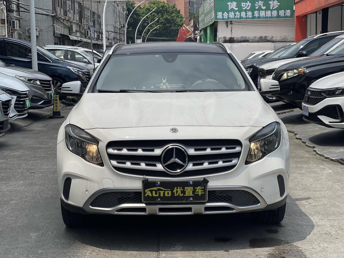 Mercedes-Benz GLA 2018 thumb 12