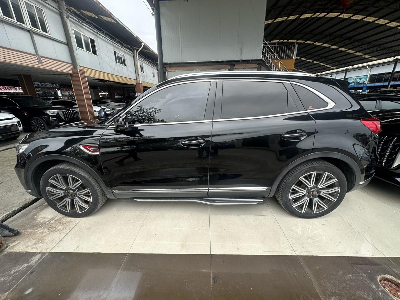 Hongqi HS5 2022 thumb 2