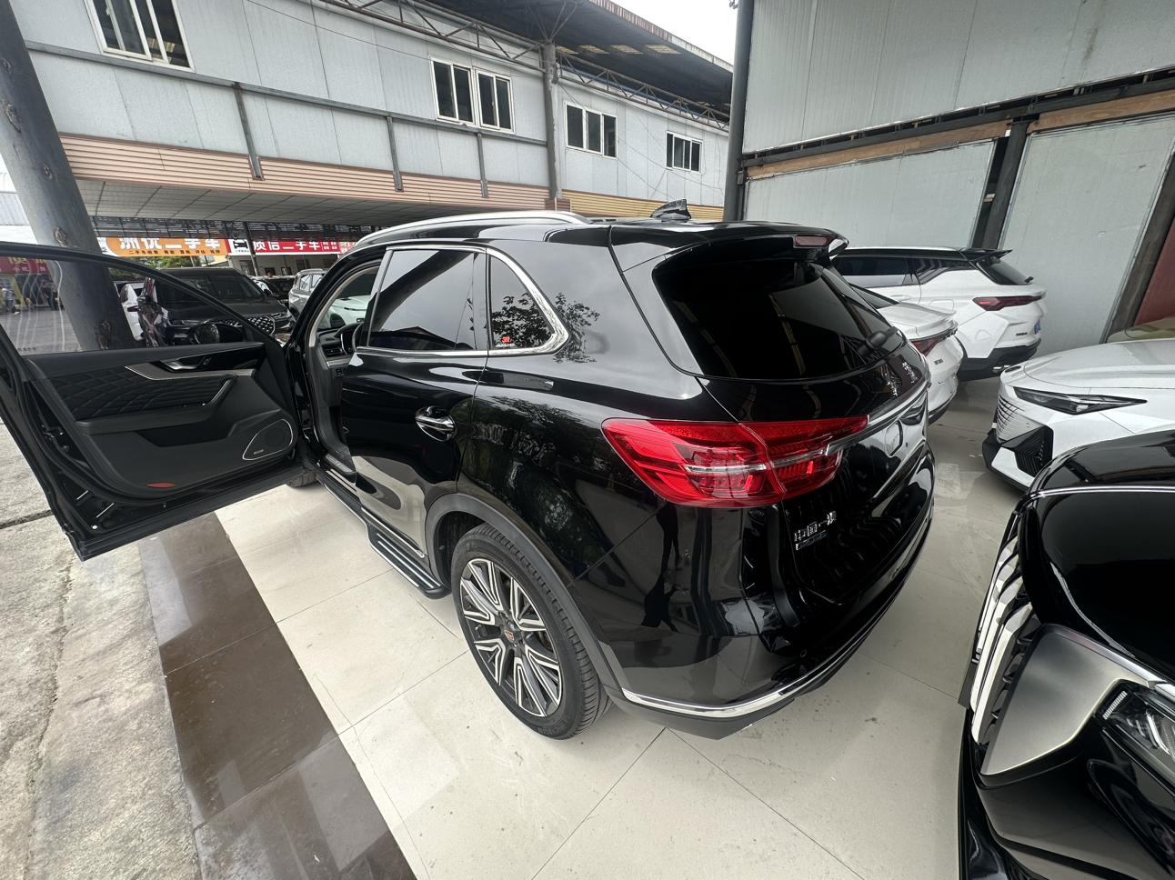 Hongqi HS5 2022 thumb 3