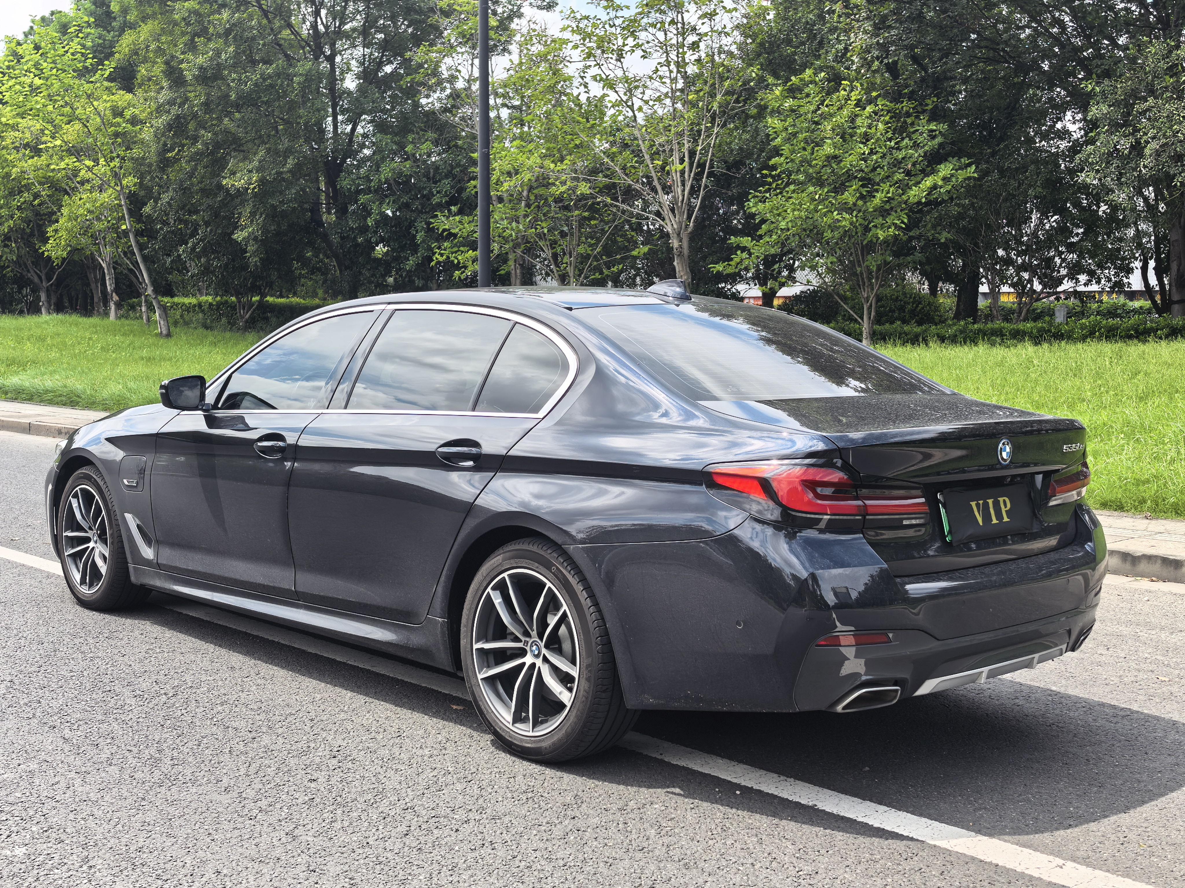BMW 5 серии 2022 thumb 3