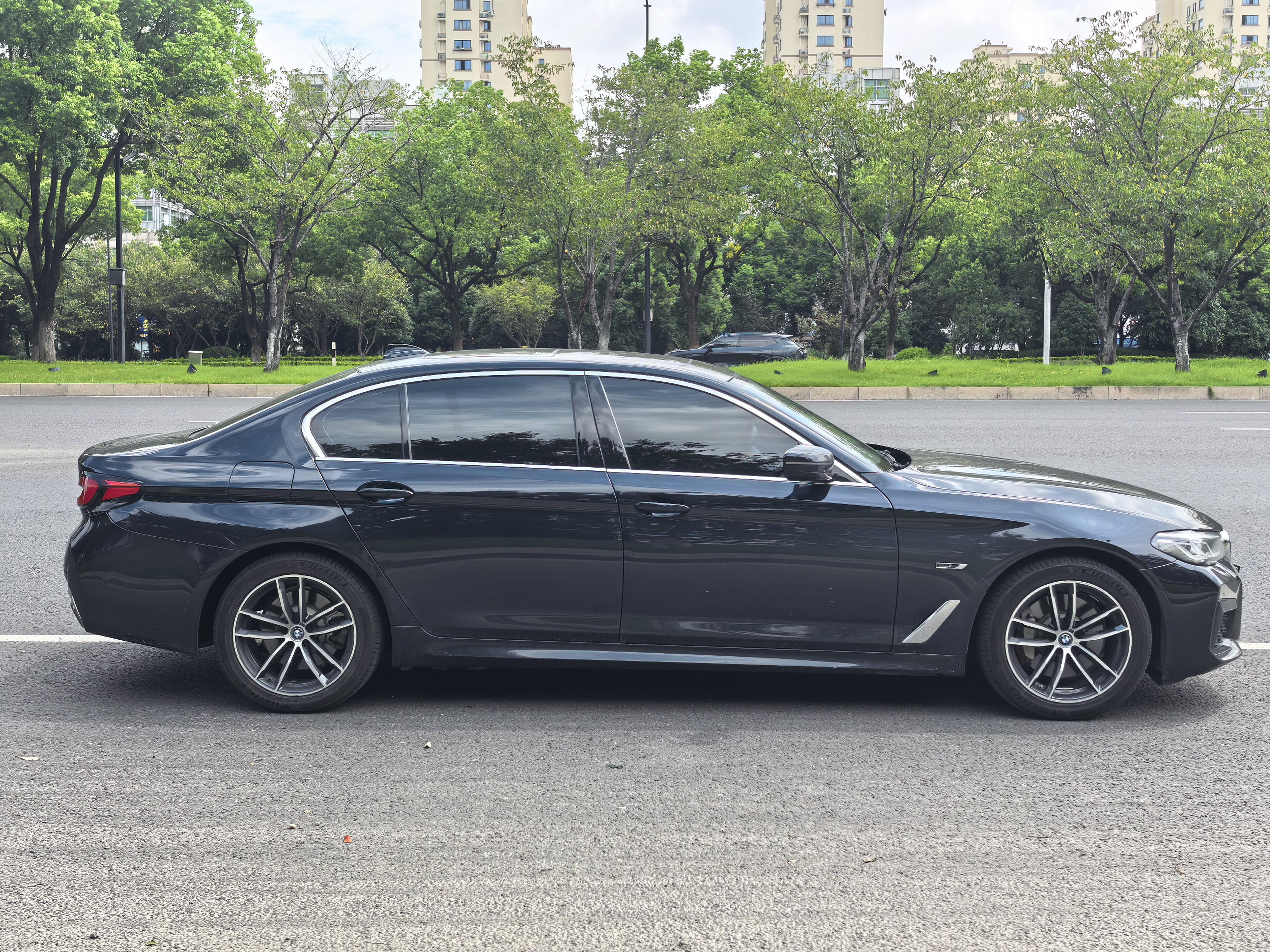 BMW 5 серии 2022 thumb 6