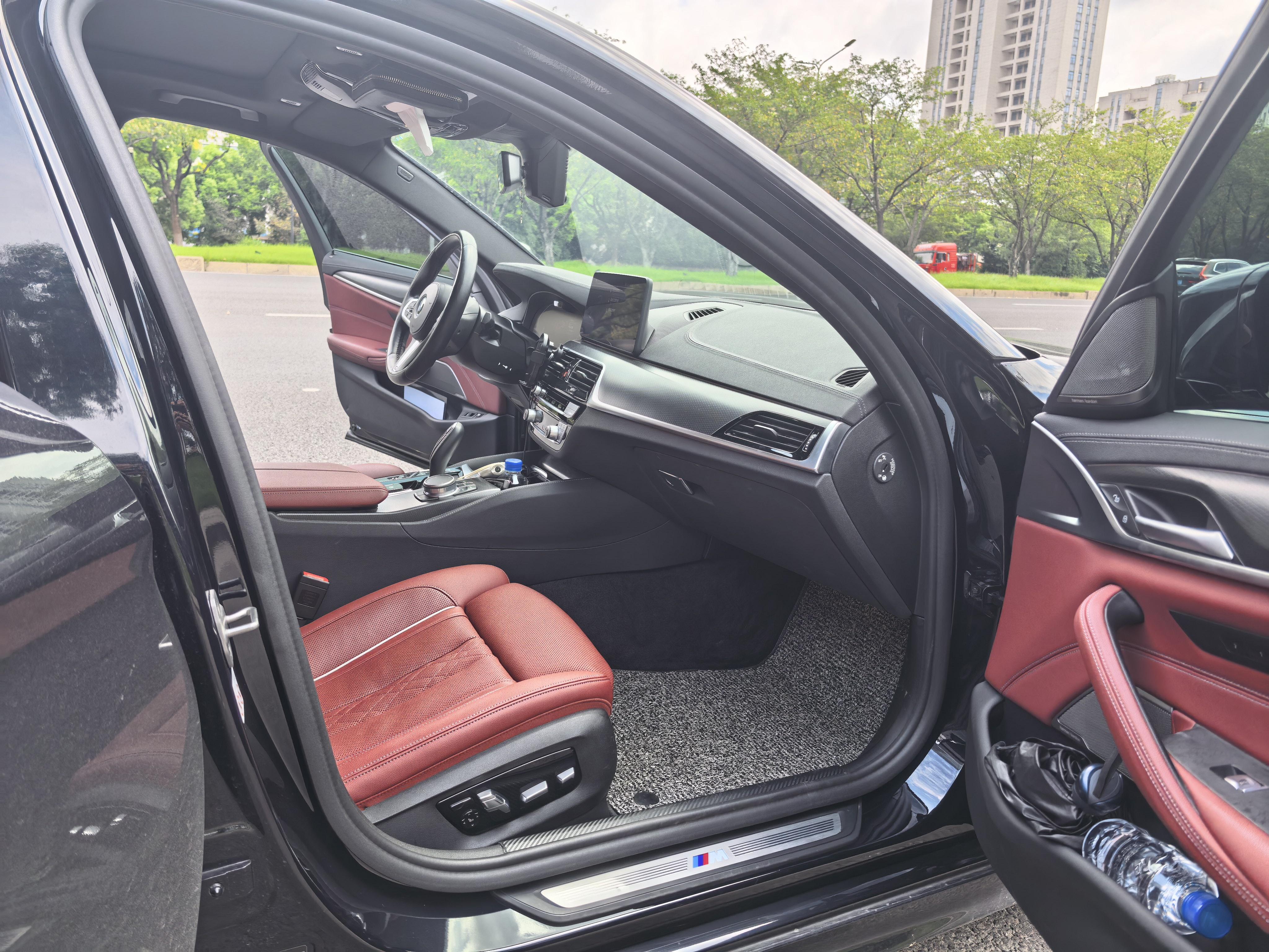 BMW 5 серии 2022 thumb 9