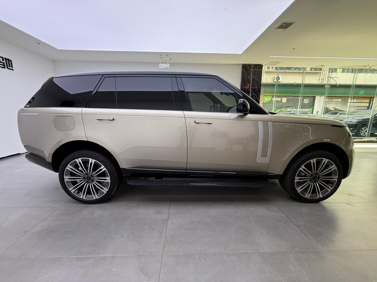 Land Rover Range Rover 2026 thumb 6
