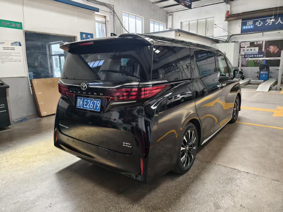 Toyota Alphard 2023 thumb 3