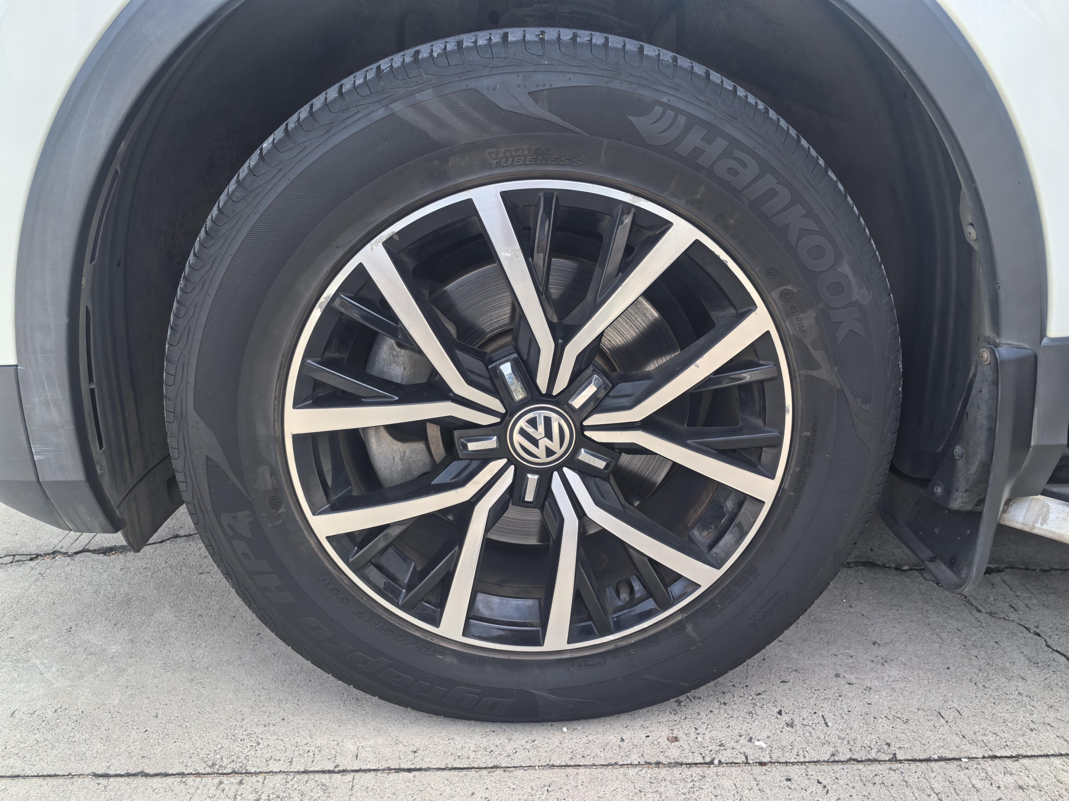 Volkswagen Tiguan 2018 thumb 5