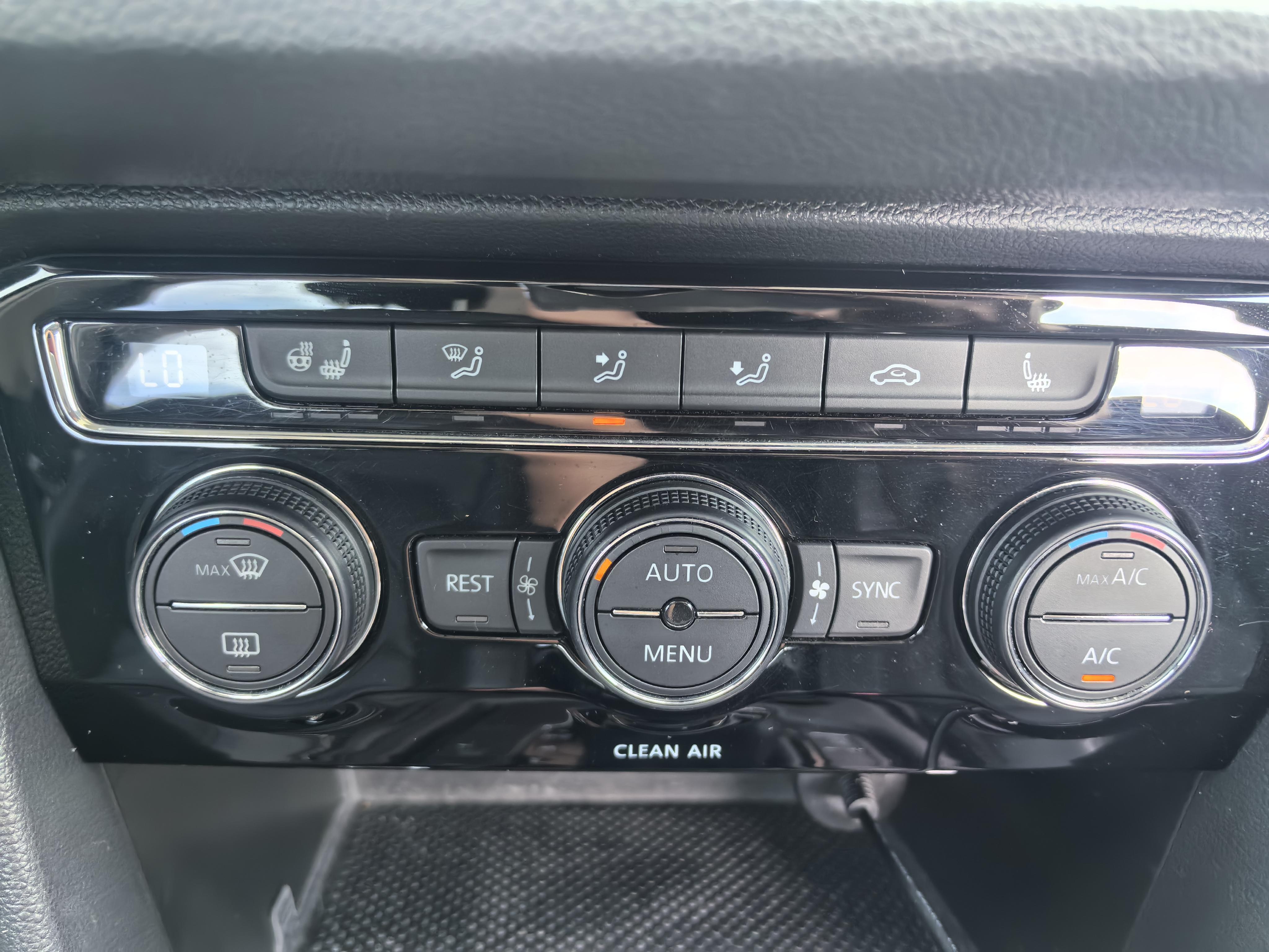 Volkswagen Tiguan 2018 thumb 12