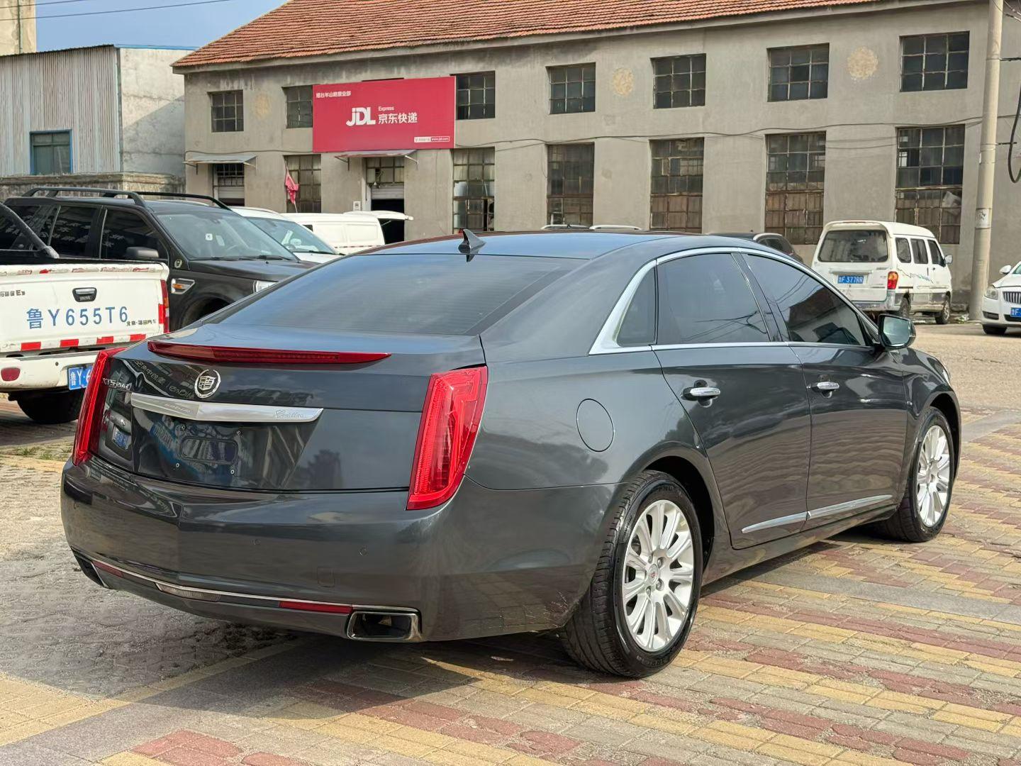 Cadillac XTS 2013 thumb 4
