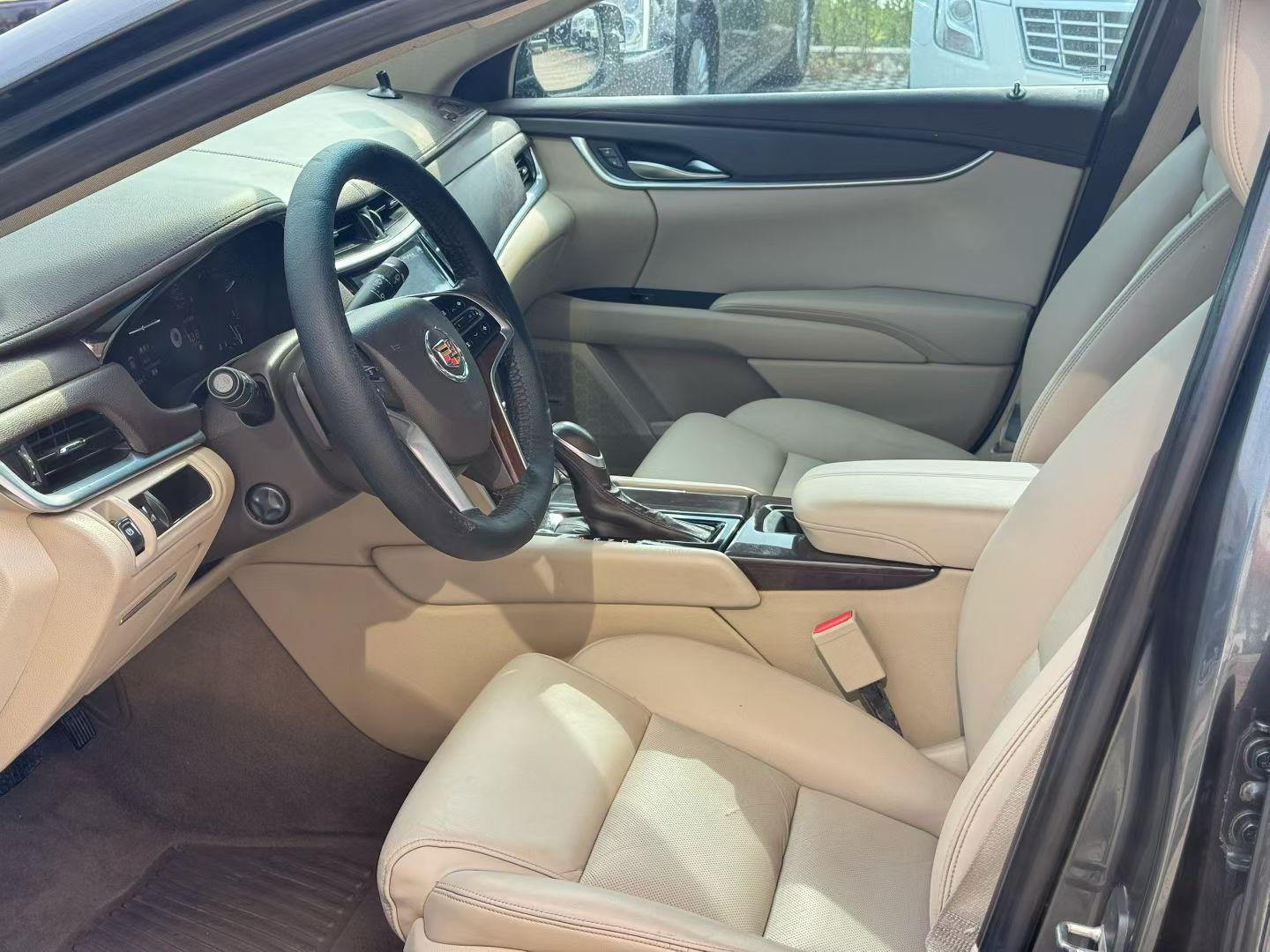 Cadillac XTS 2013 thumb 6
