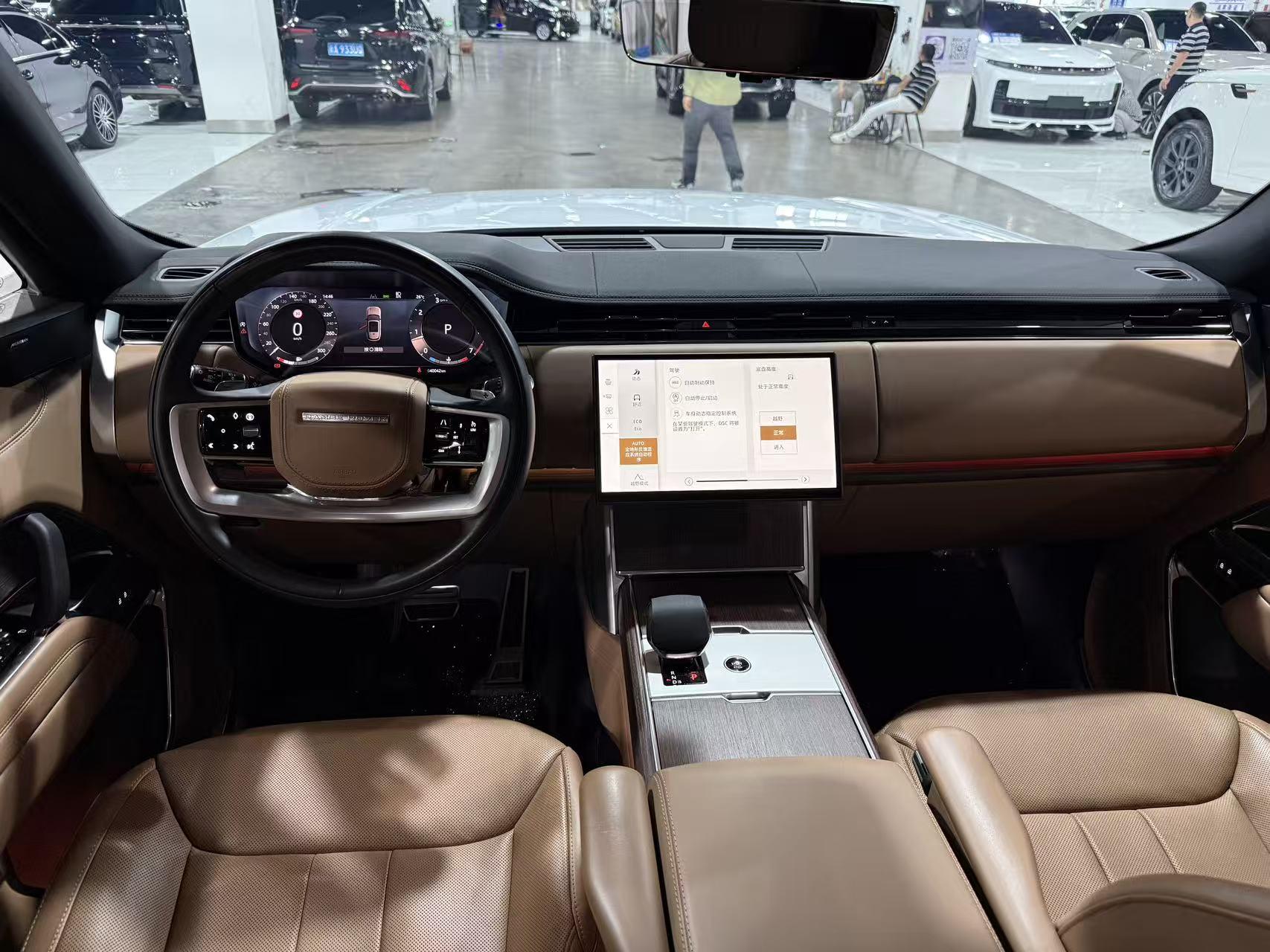 Land Rover Range Rover 2024 thumb 5
