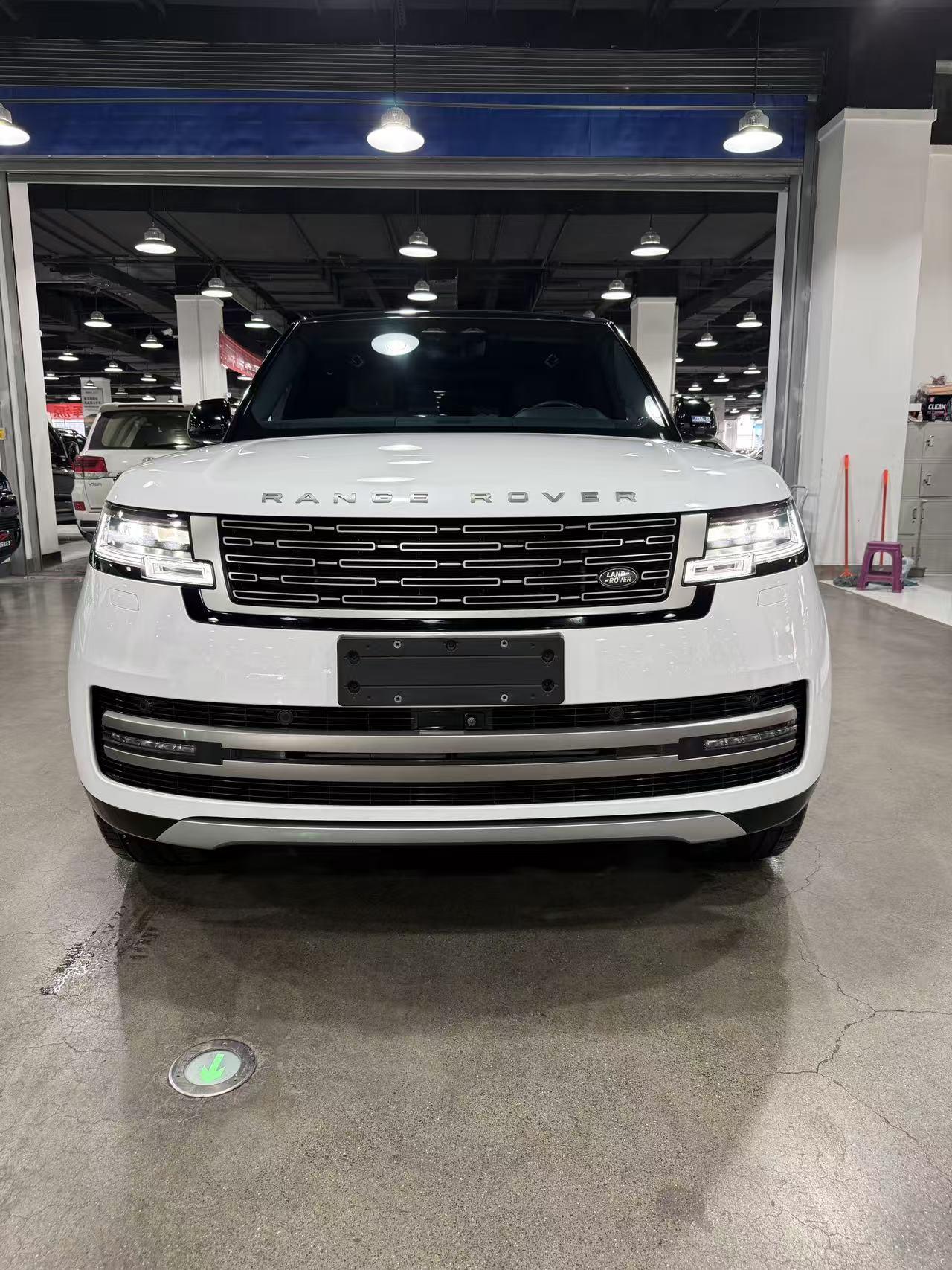 Land Rover Range Rover 2024 thumb 9