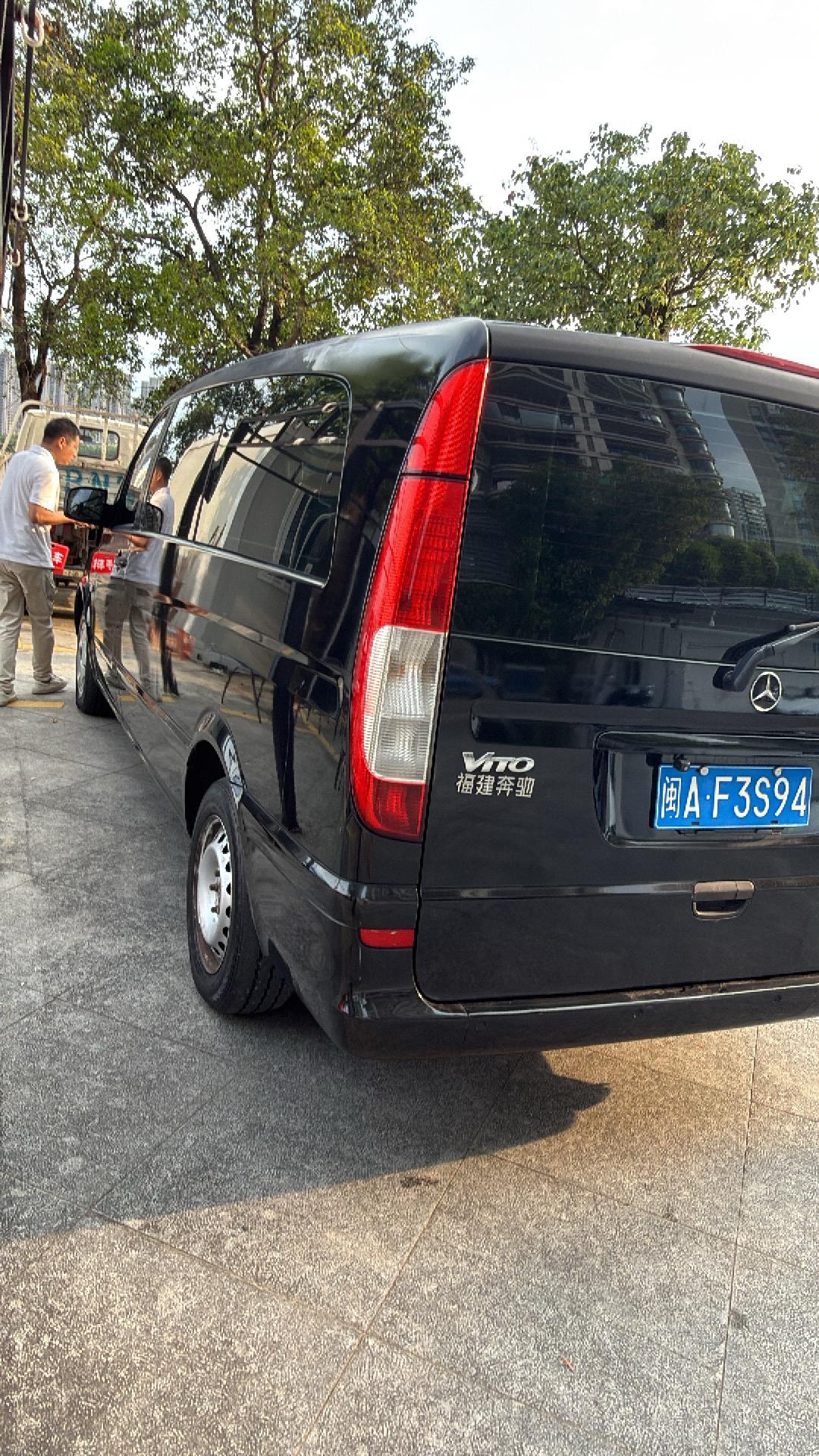 Mercedes-Benz Wei Ting 2011 thumb 5