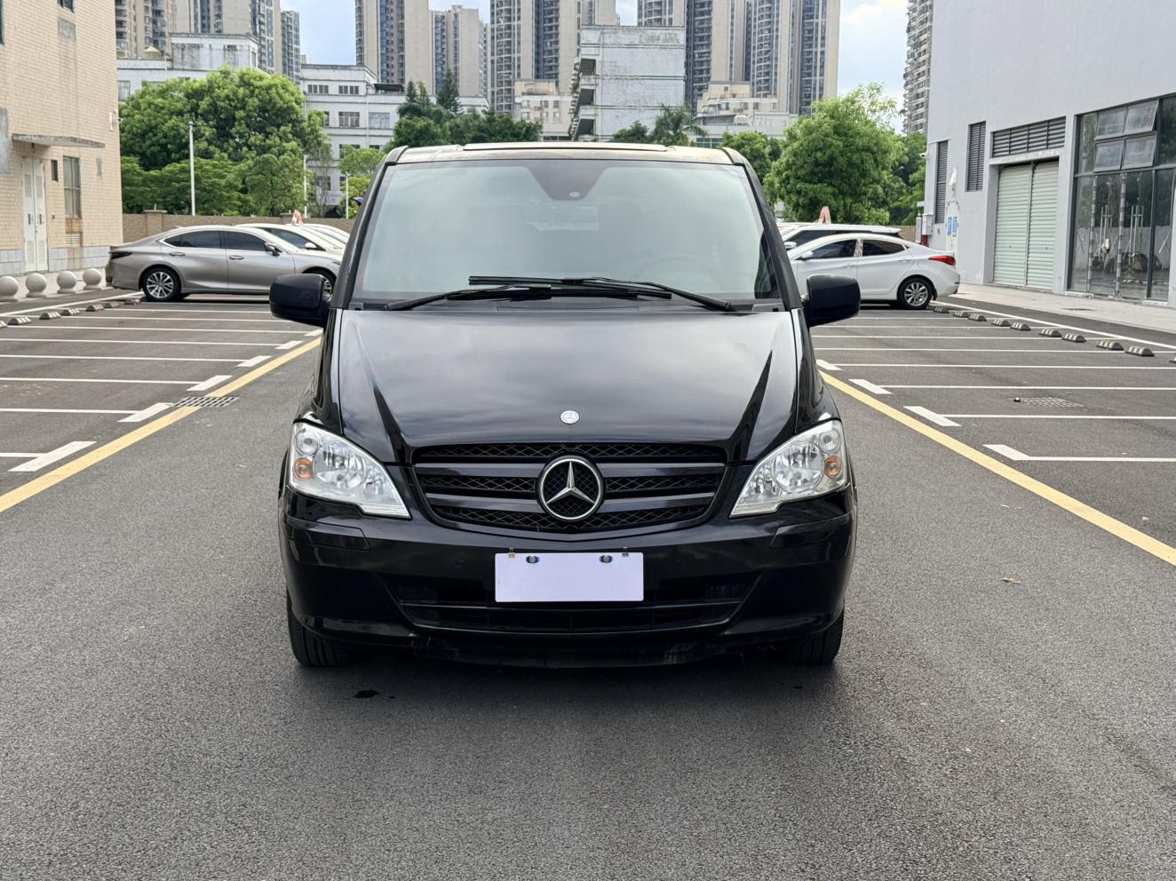 Mercedes-Benz Wei Ting 2011 thumb 11