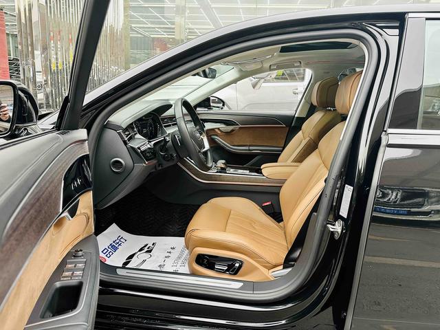 Audi A8 2019 thumb 3