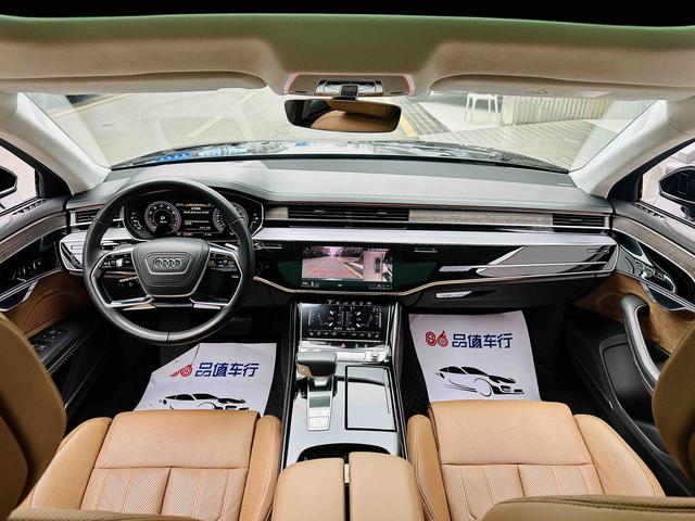 Audi A8 2019 thumb 5