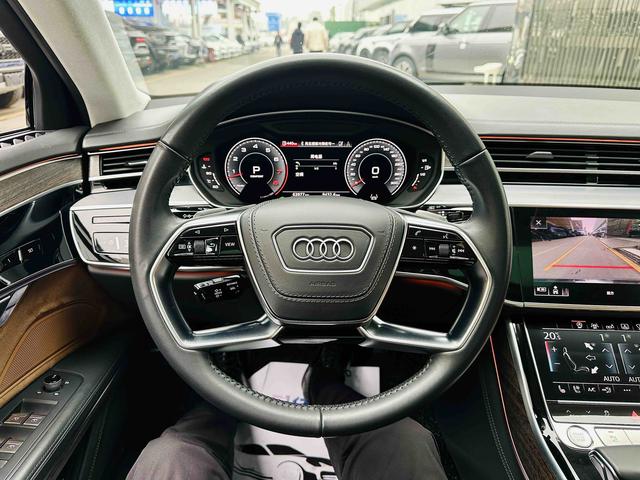 Audi A8 2019 thumb 6