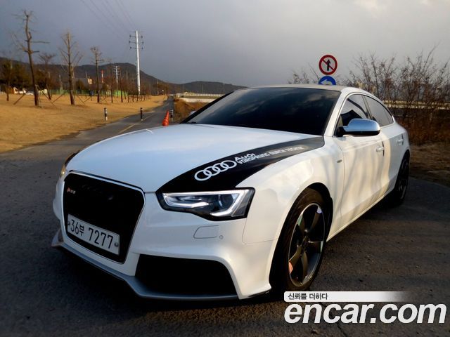 Audi A5 2013 thumb 3