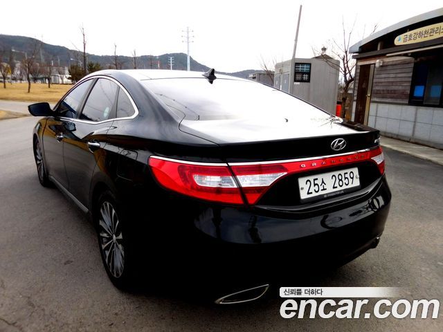 Hyundai Grandeur 2013 thumb 3