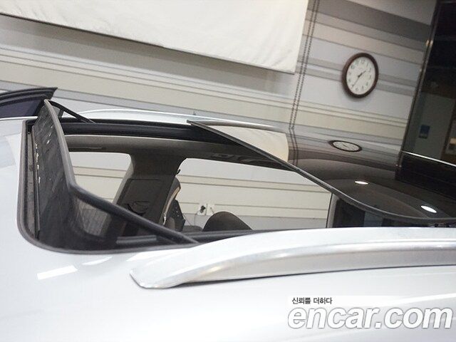 Audi Q7 2009 thumb 6