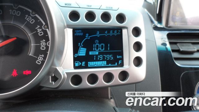 Chevrolet Spark 2012 thumb 8