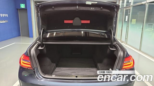 BMW 7 серии 2015 thumb 9