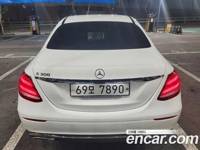 Mercedes-Benz E-Класс 2018 thumb 10