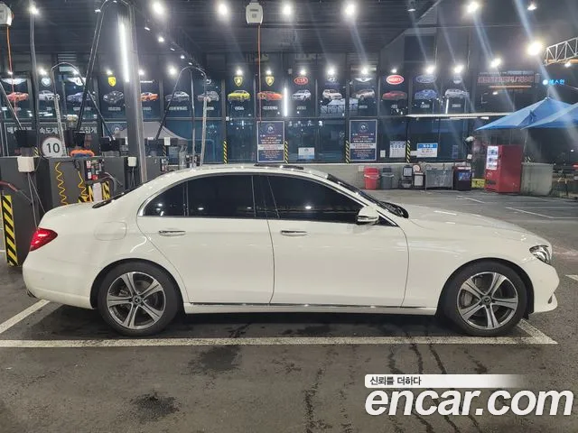 Mercedes-Benz E-Класс 2018 thumb 12