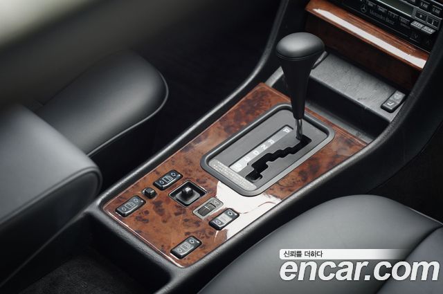Mercedes-Benz SEL/SEC 1991 thumb 6