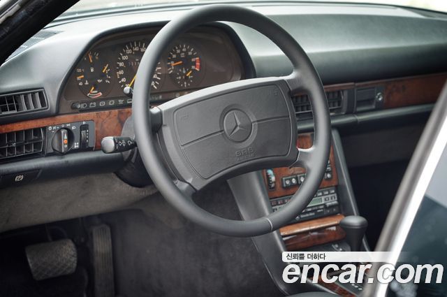 Mercedes-Benz SEL/SEC 1991 thumb 8