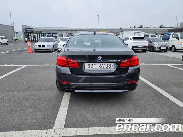 BMW 5 серии 2011 thumb 5