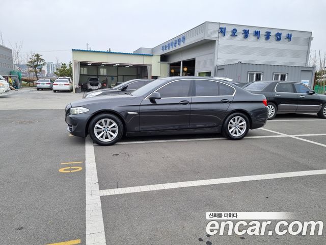 BMW 5 серии 2011 thumb 7