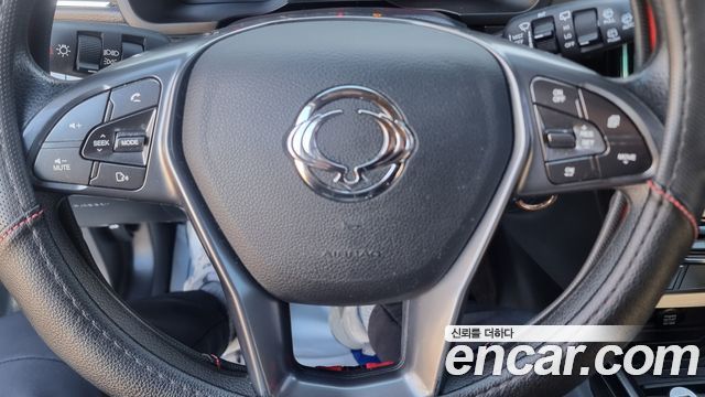SsangYong Tivoli 2019 thumb 8