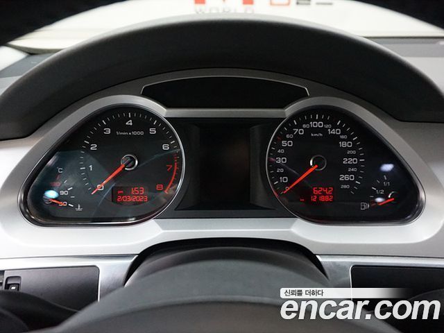 Audi A6 2011 thumb 9
