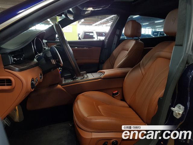 Maserati Quattroporte 2016 thumb 10