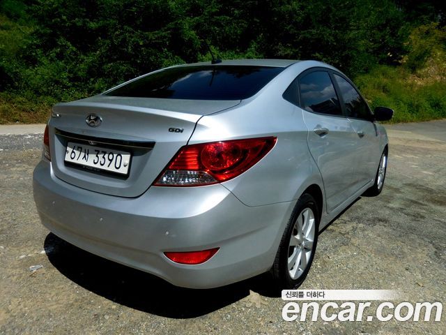 Hyundai Accent 2012 thumb 5